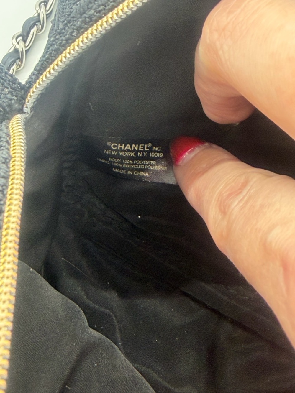 CHANEL Black Makeup Bag Crossbody - Picture 8 of 8